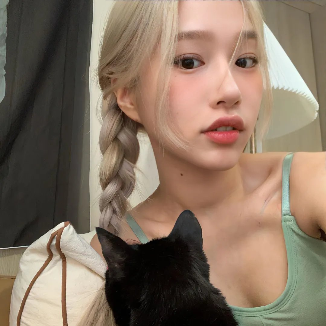 全世界最美的女孩 海报